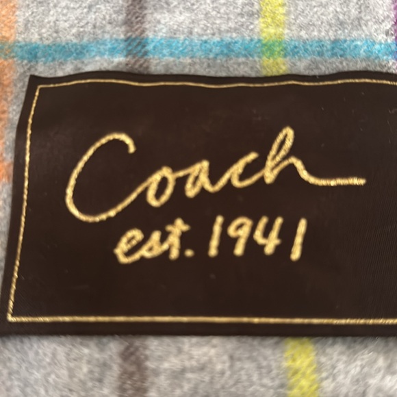 Coach, winter scarf, wool and cashmere - Picture 2 of 4